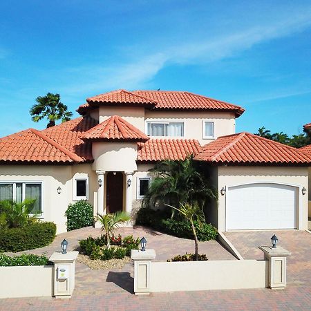 Opal Villa Noord Exterior photo