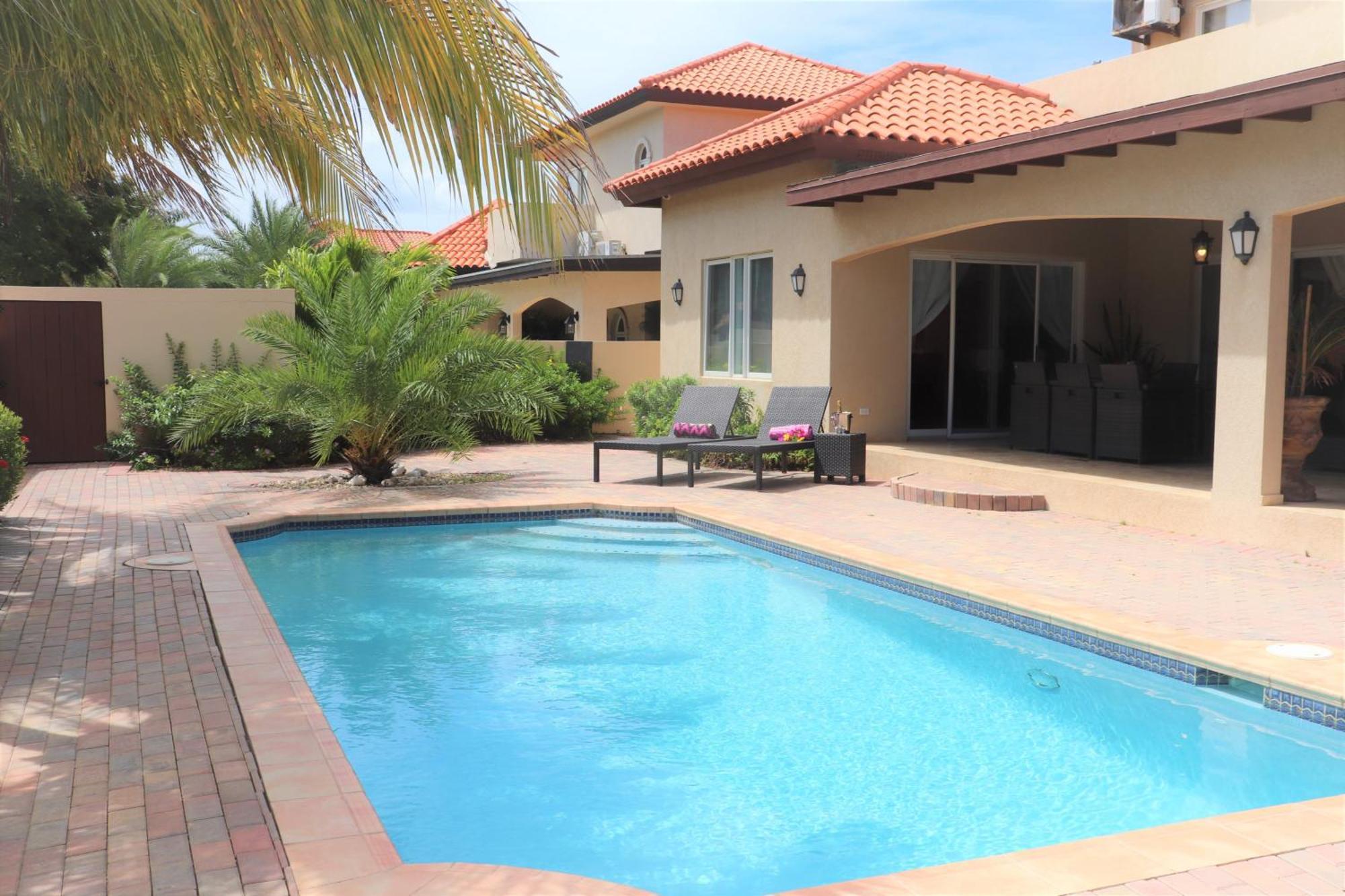 Opal Villa Noord Exterior photo